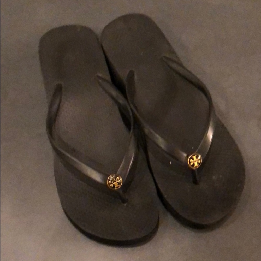 Tory Burch chunky wedge black flip flop